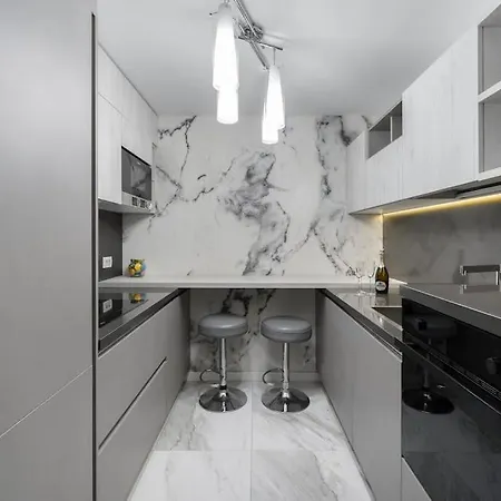 Topaz - Selestate Apartment *